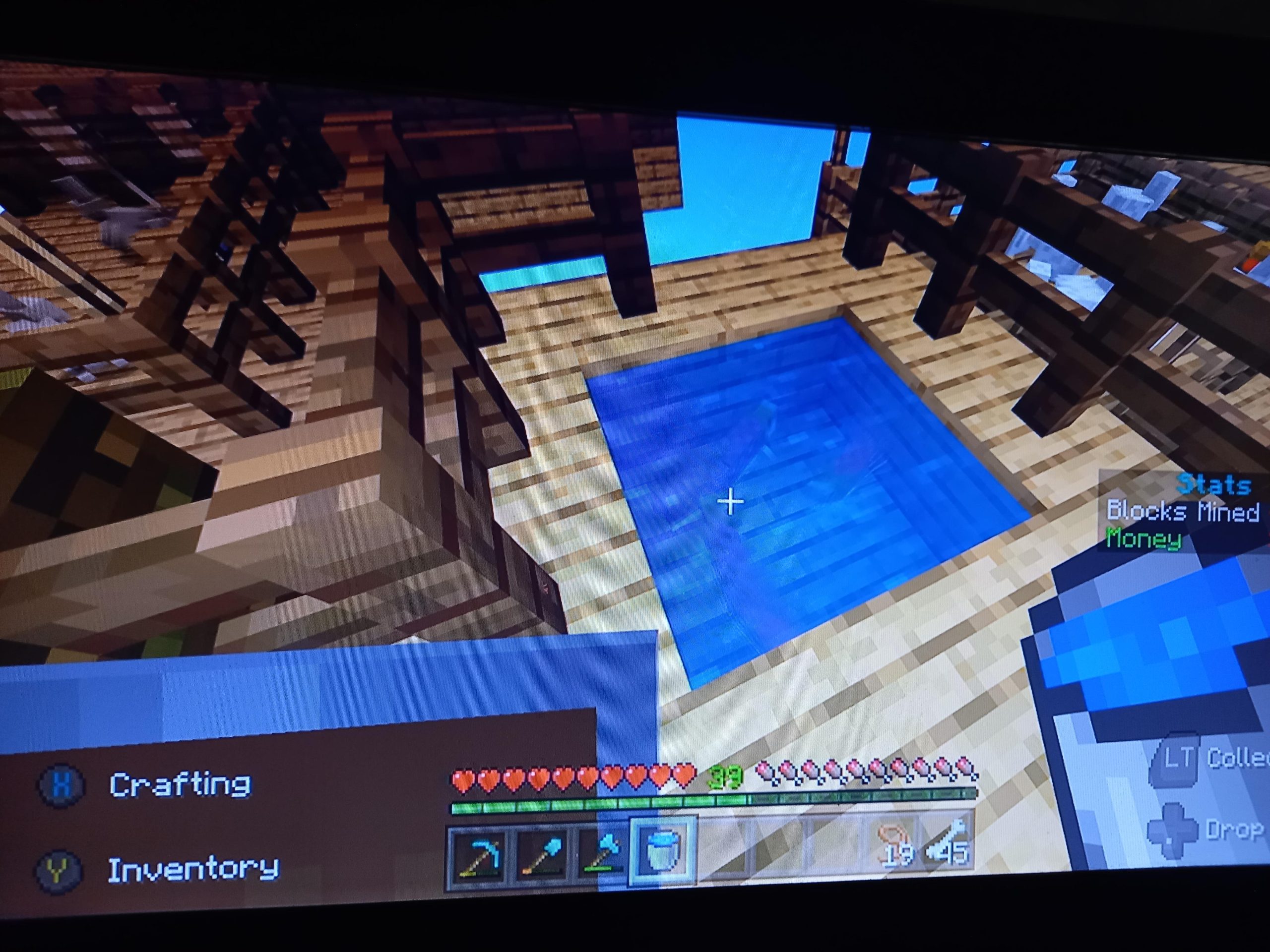 Why are tropical fish not spawning in Minecraft